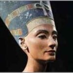 Nefértite esposa akhenaton o busto de akhenaton.
