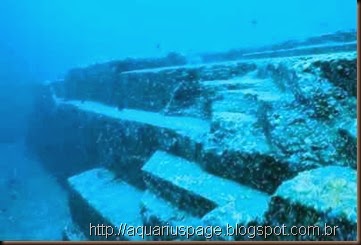 Japao Continente Perdido Yonaguni pirâmides de 11 mil anos submersas no japão.