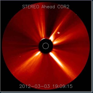 Misterioso objeto próximo ao Sol