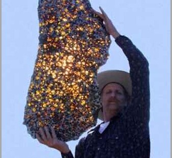 Meteoro Fukang o meteorito fukang – mistério e beleza vinda do espaço.