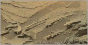 Arqueólogos virtuais descobriram uma "colher flutuante" em Marte 1 Pareidolia da colher em marte