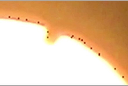 Milhares Ovnis Entorno Sol centenas de óvnis gravados em torno da coroa do sol.