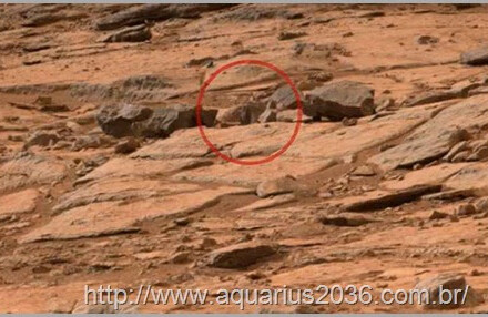 Estatua Humana Marte uma estátua humana perfeita encontrada em marte (vídeo).